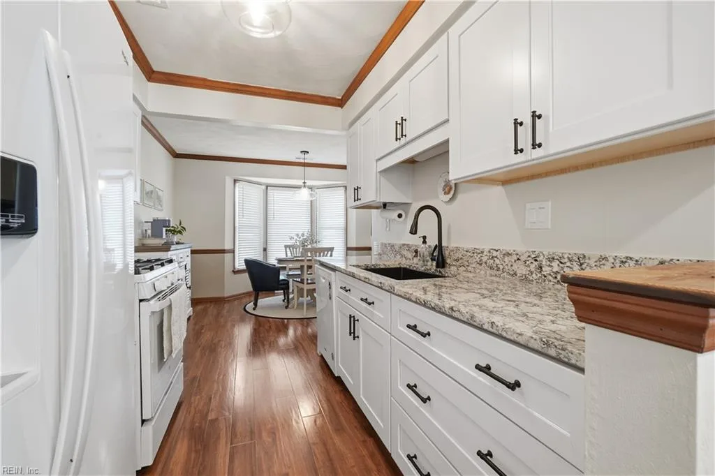 851 Sommerville CRES, CHESAPEAKE VA 23320 thumb 8