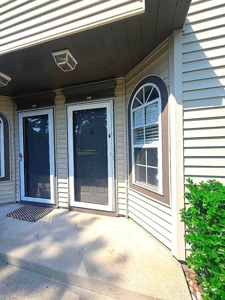5297 Bardith CIR, VIRGINIA BEACH VA 23455 - Main photo