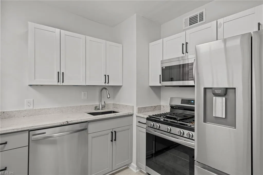 1008 Westover AVE #402A, NORFOLK VA 23507 thumb 6