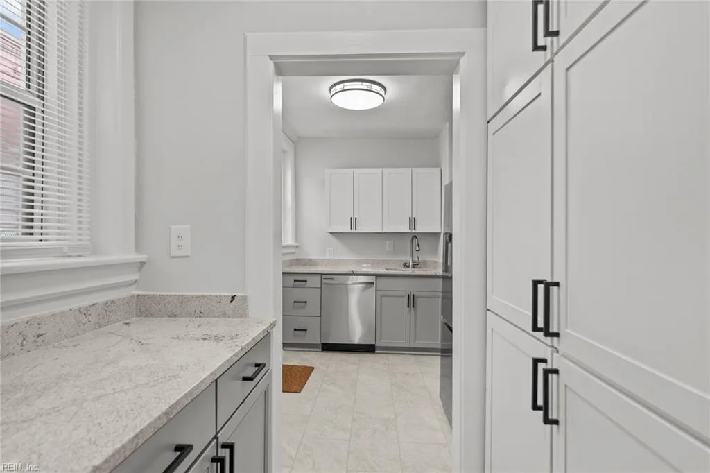 1008 Westover AVE #402A, NORFOLK VA 23507 thumb 8