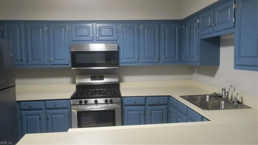 614 Guy LN, NEWPORT NEWS VA 23602 thumb 8