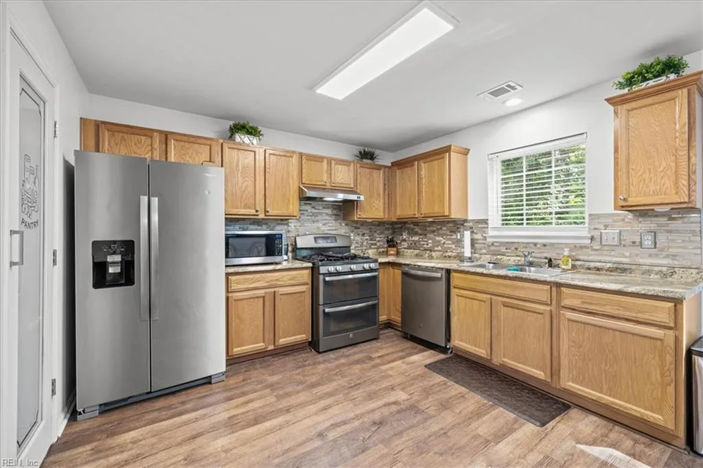 4435 Pelican PT, PORTSMOUTH VA 23703 thumb 11