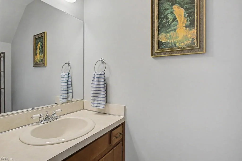 735 Leonard LN, NEWPORT NEWS VA 23601 thumb 7