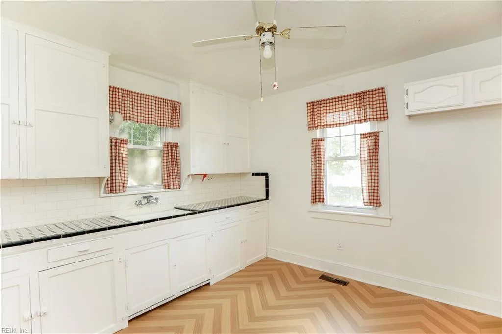 768 Mayfield AVE, NORFOLK VA 23518 thumb 10