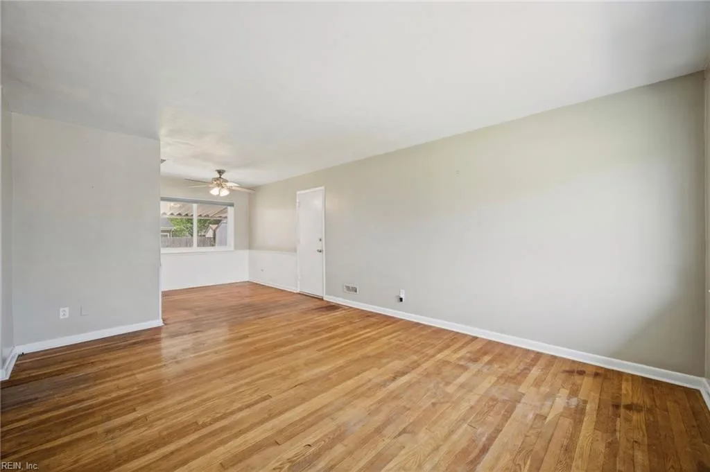 8125 Ferncliff RD, NORFOLK VA 23518 thumb 7