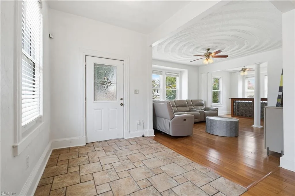 2703 Beachmont AVE, NORFOLK VA 23504 thumb 6