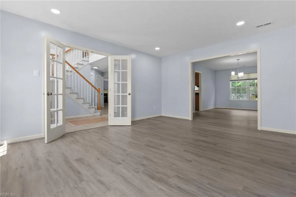 100 Pinyon PNES, YORKTOWN VA 23693 thumb 8