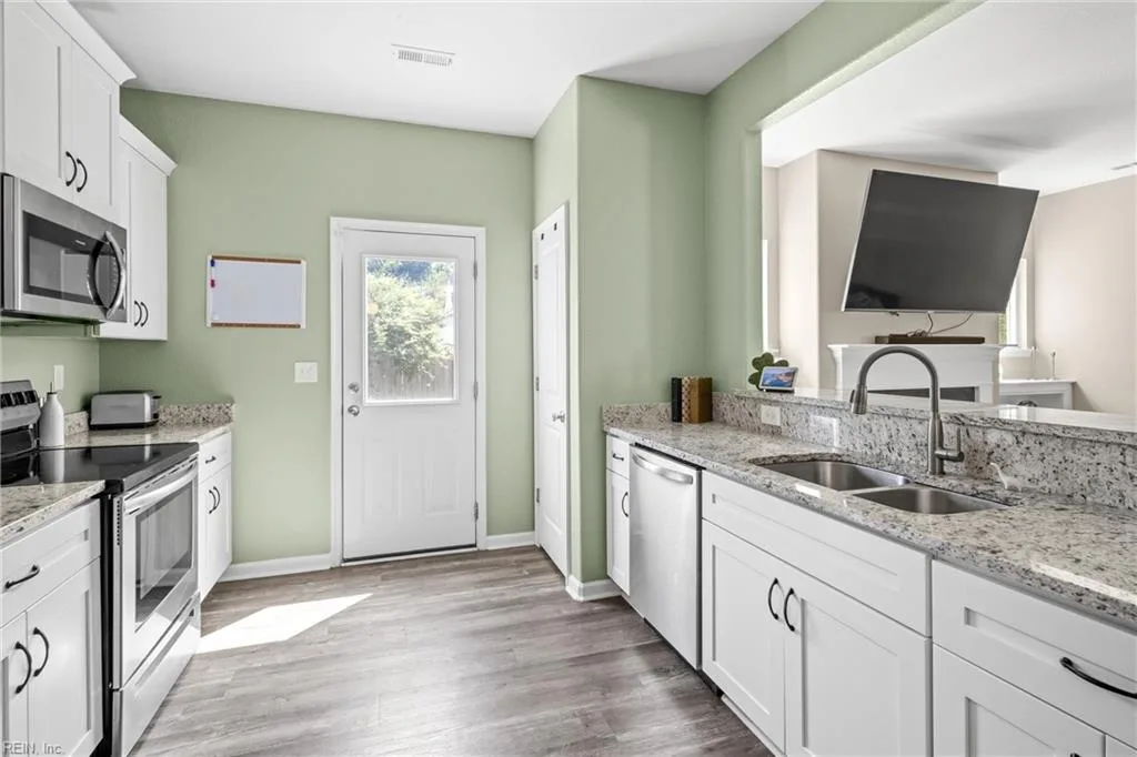 3614 Bell ST, NORFOLK VA 23513 thumb 11