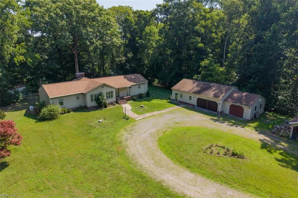 9215 Epps RD, MECHANICSVILLE VA 23111 - Photo 3