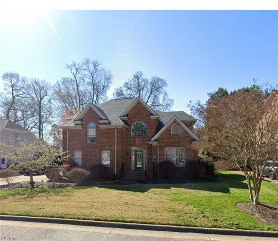 305 Fairway LN, YORKTOWN VA 23693 - Main photo
