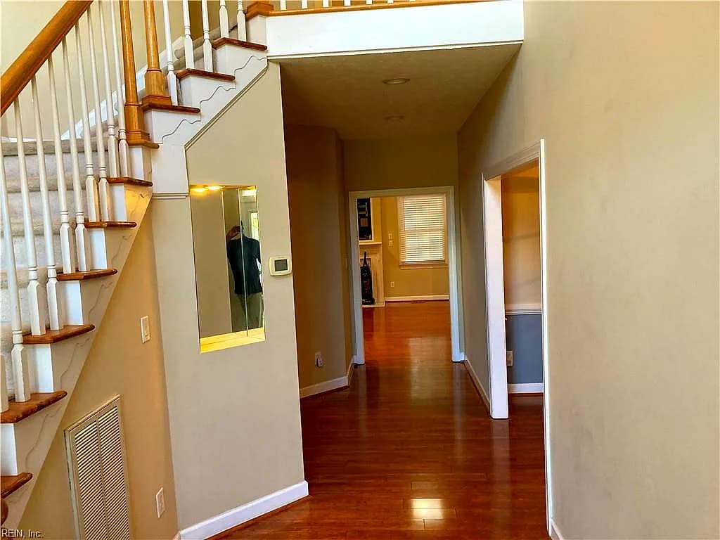 305 Fairway LN, YORKTOWN VA 23693 - Photo 5