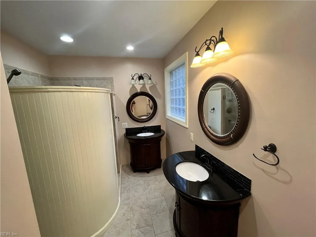 305 Fairway LN, YORKTOWN VA 23693 thumb 10
