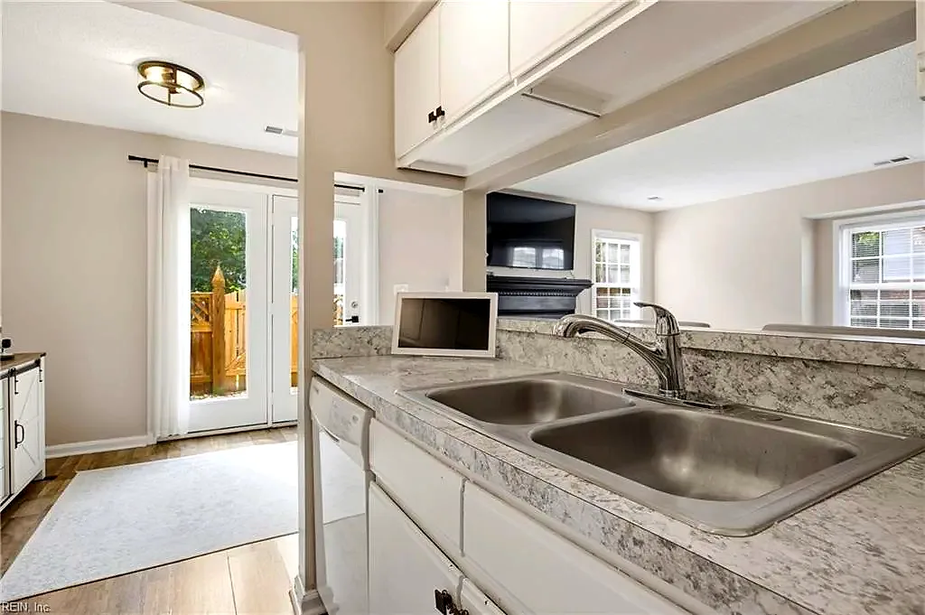 700 New River CT #C, CHESAPEAKE VA 23320 thumb 8