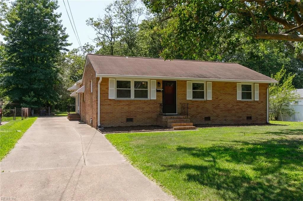 36 Woodbury Forrest DR, HAMPTON VA 23666 - Photo 4