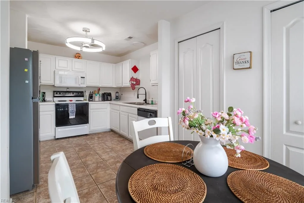 4605 Woodmark TRL, CHESAPEAKE VA 23321 thumb 11