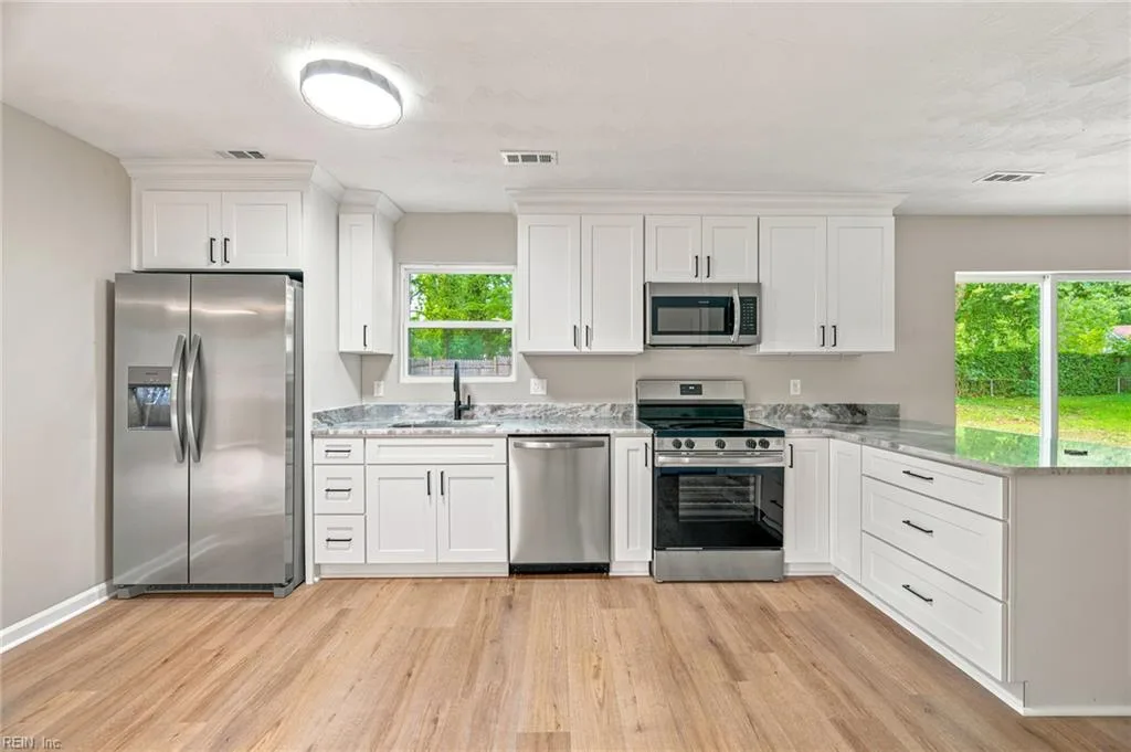 808 Holly Hedge AVE, VIRGINIA BEACH VA 23452 thumb 7