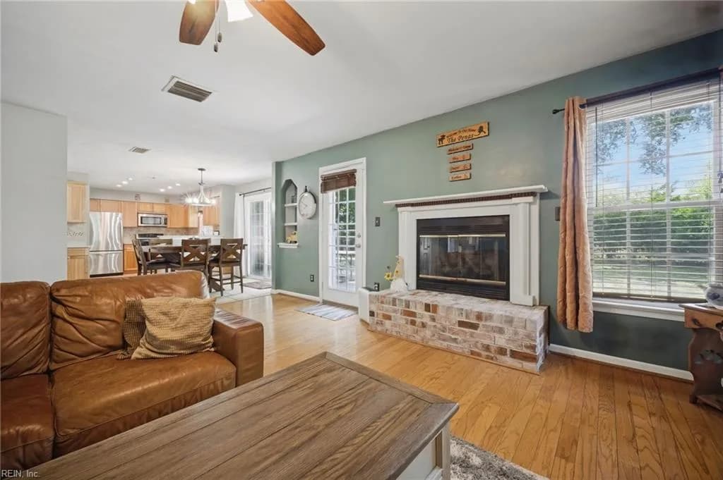 11 Pin Oak CT, HAMPTON VA 23666 thumb 10