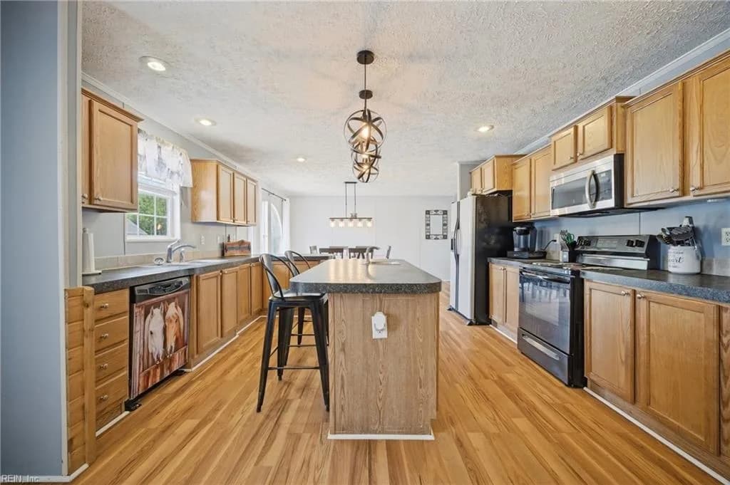 9025 Mill Swamp RD, SMITHFIELD VA 23430 thumb 8