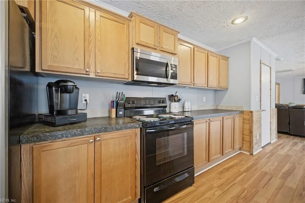 9025 Mill Swamp RD, SMITHFIELD VA 23430 thumb 10