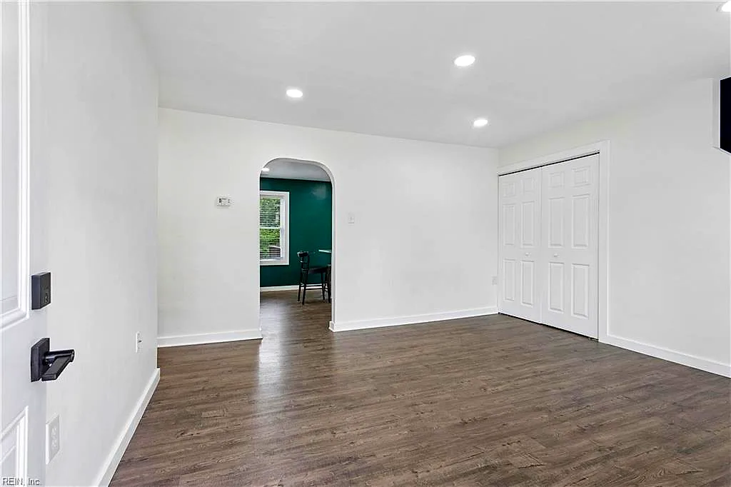 1139 Dahlia LN, HAMPTON VA 23663 thumb 6