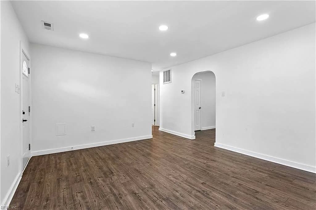 1139 Dahlia LN, HAMPTON VA 23663 thumb 10