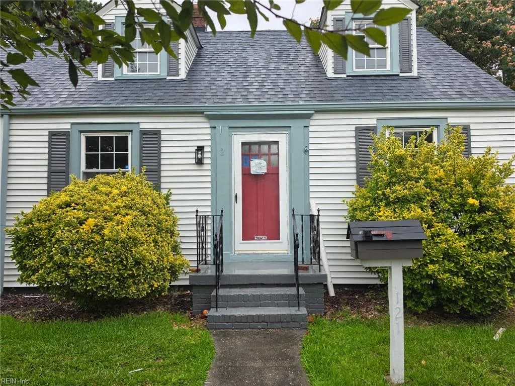 121 Sandpiper DR, PORTSMOUTH VA 23704 - Photo 2