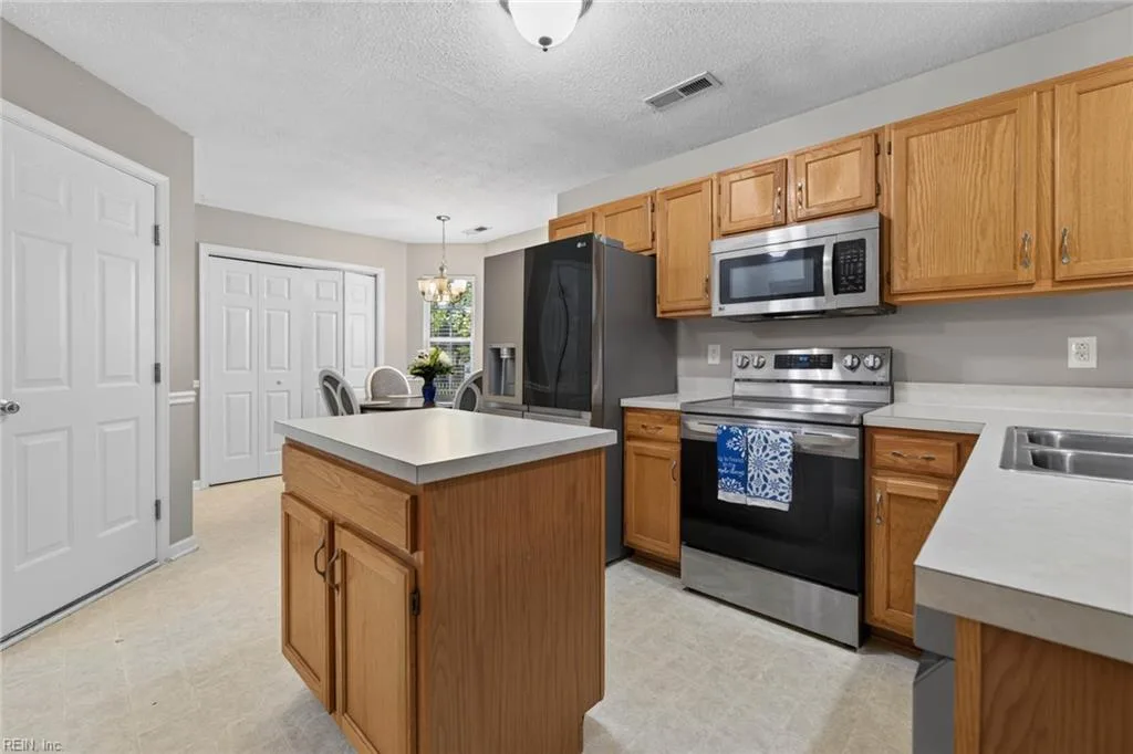 4624 Prince Trevor DR, WILLIAMSBURG VA 23185 thumb 6