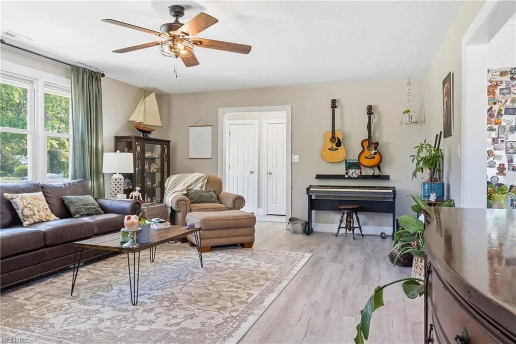 2021 Wolfsnare RD, VIRGINIA BEACH VA 23454 thumb 8