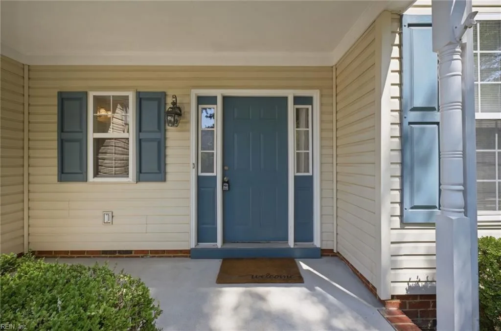 492 Shakespeare DR, VIRGINIA BEACH VA 23452 - Photo 4