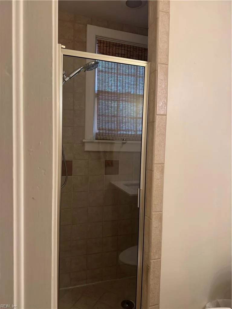 264 James River Drive DR, NEWPORT NEWS VA 23601 thumb 6