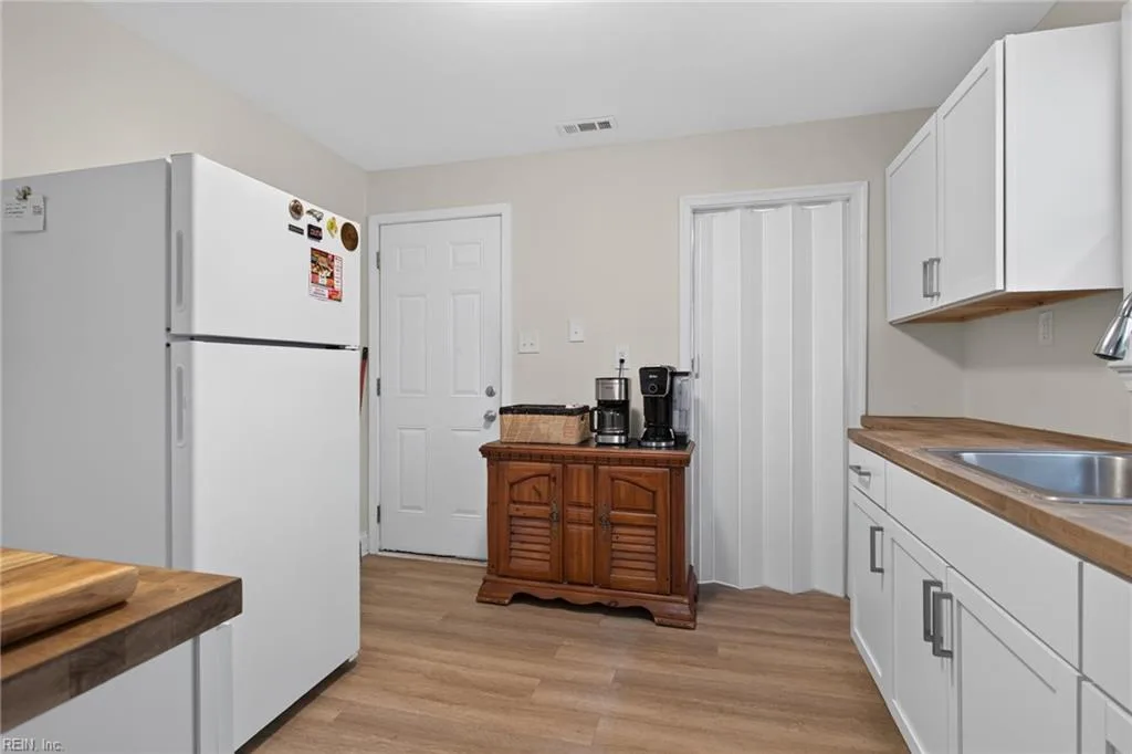 1220 32nd ST, NEWPORT NEWS VA 23607 thumb 6