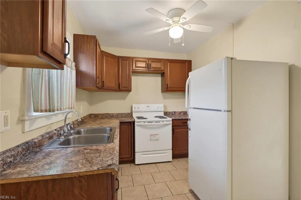 1110 35th ST, NEWPORTNEWS VA 23607 thumb 11
