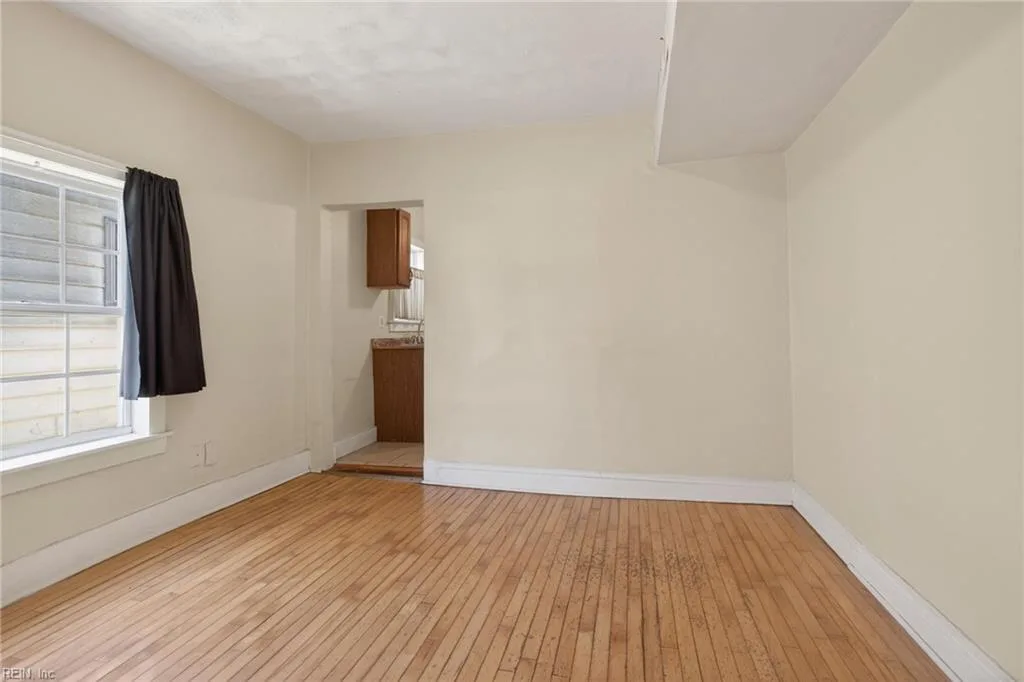 1110 35th ST, NEWPORTNEWS VA 23607 thumb 9