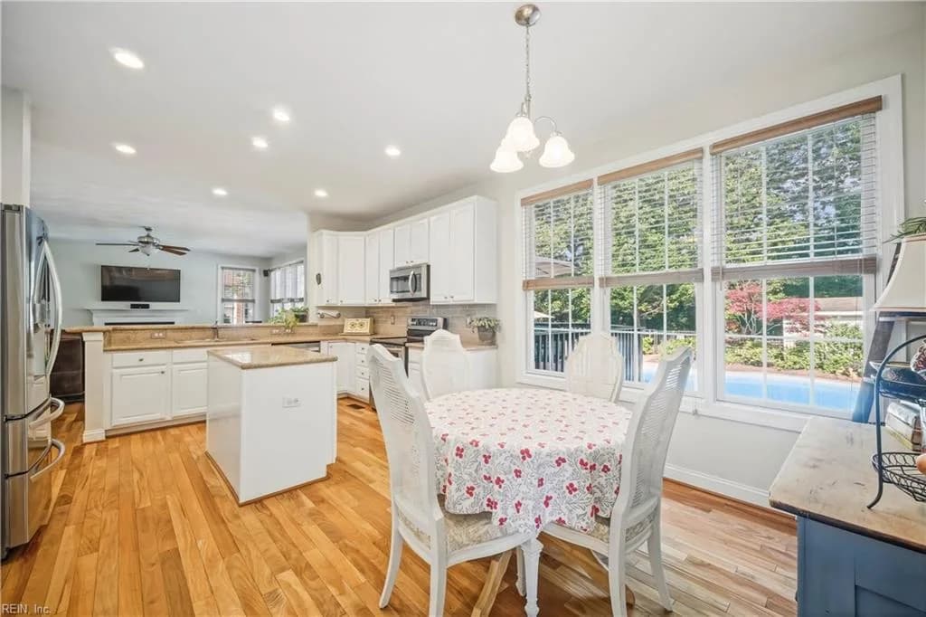 581 Hunts Pointe DR, VIRGINIA BEACH VA 23464 thumb 8