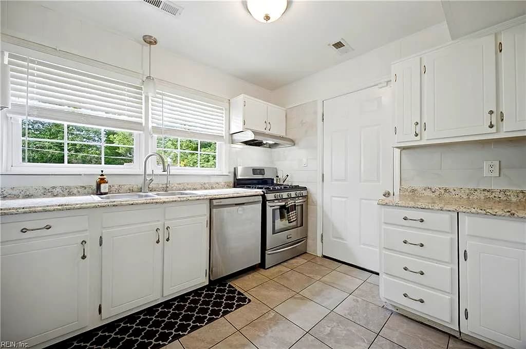 58 Hall RD, HAMPTON VA 23664 thumb 9