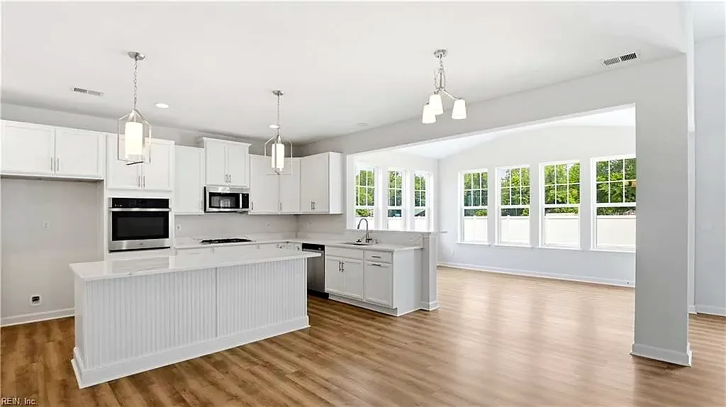 6033 Sam Callis CIR, SUFFOLK VA 23435 - Photo 2