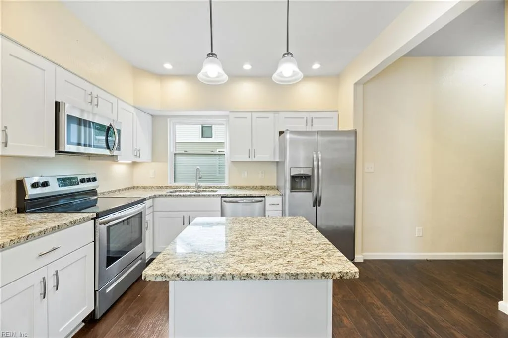 831 W 35th ST, NORFOLK VA 23508 thumb 11