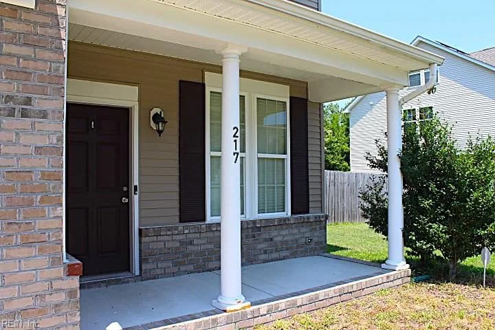 217 Benthall RD, HAMPTON VA 23664 - Photo 3