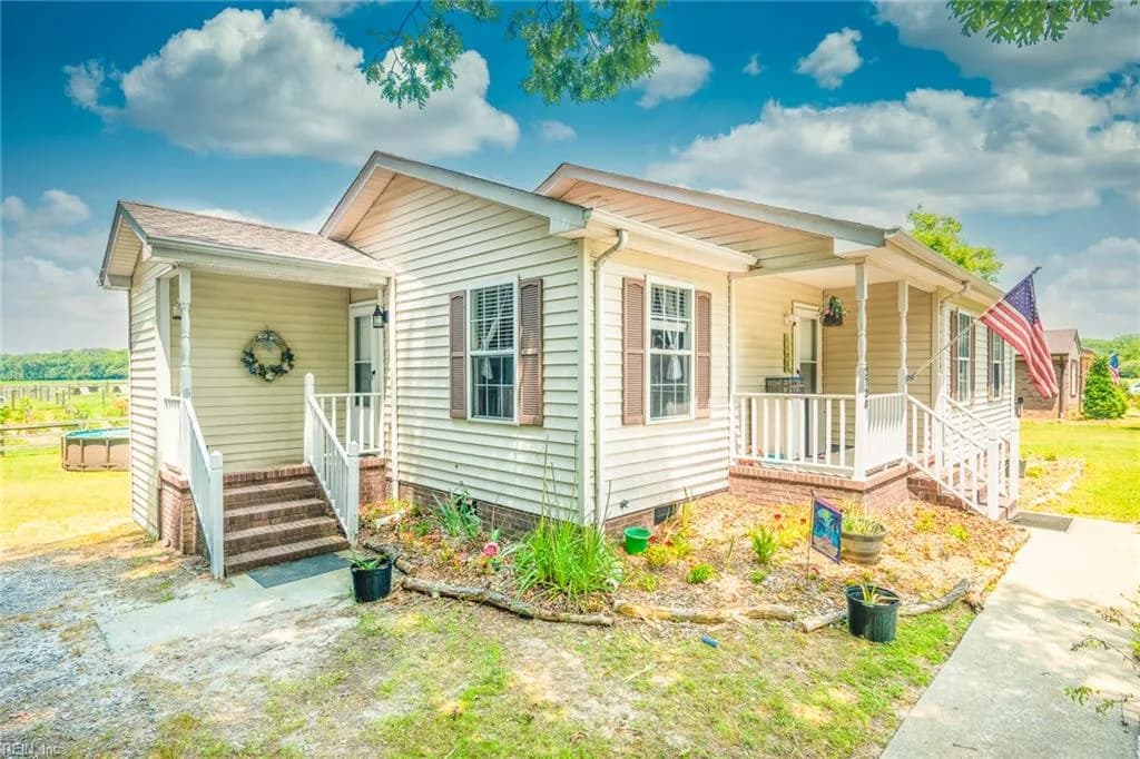 2720 Lake Cohoon RD, SUFFOLK VA 23434 - Photo 4