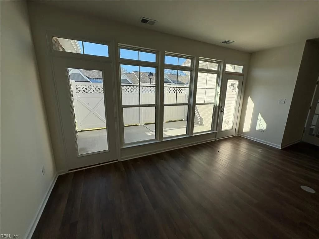 203 Oxford AVE #39-4, SMITHFIELD VA 23430 thumb 8