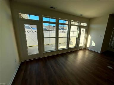 203 Oxford AVE #39-4, SMITHFIELD VA 23430 thumb 8