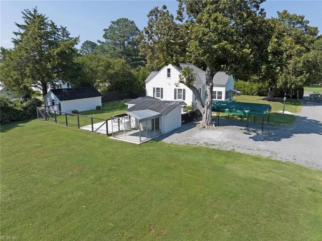 2750 New Point Comfort HWY, PORT HAYWOOD VA 23138 thumb 10