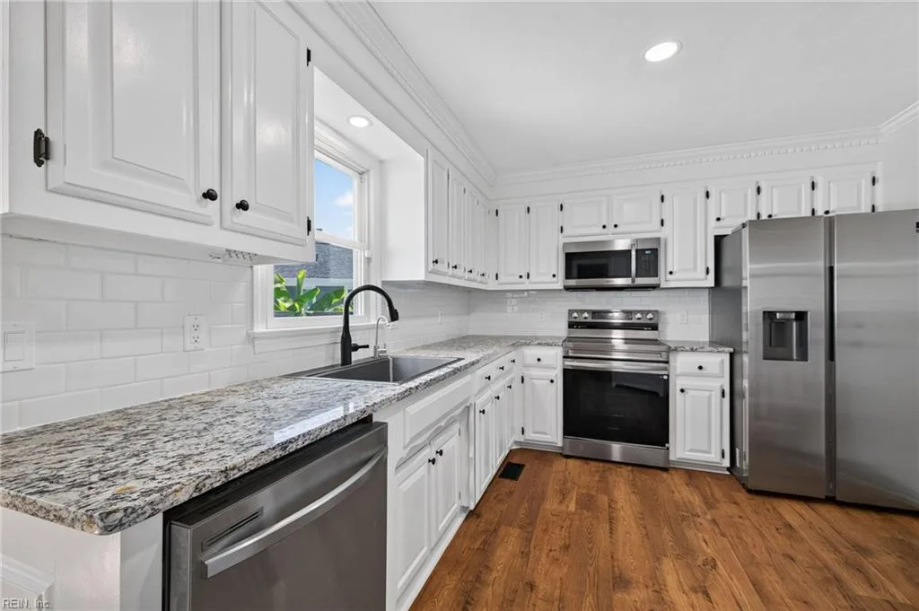 804 Greenspring CT, CHESAPEAKE VA 23322 thumb 9