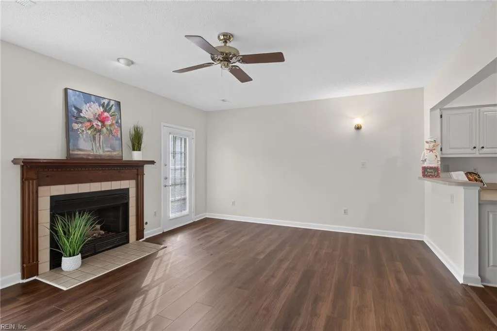 657 TODD TRL, NEWPORT NEWS VA 23602 thumb 7
