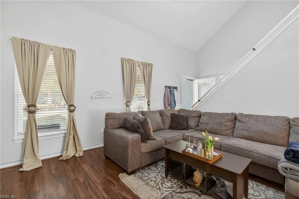 882 Belvoir CIR, NEWPORTNEWS VA 23608 - Photo 5