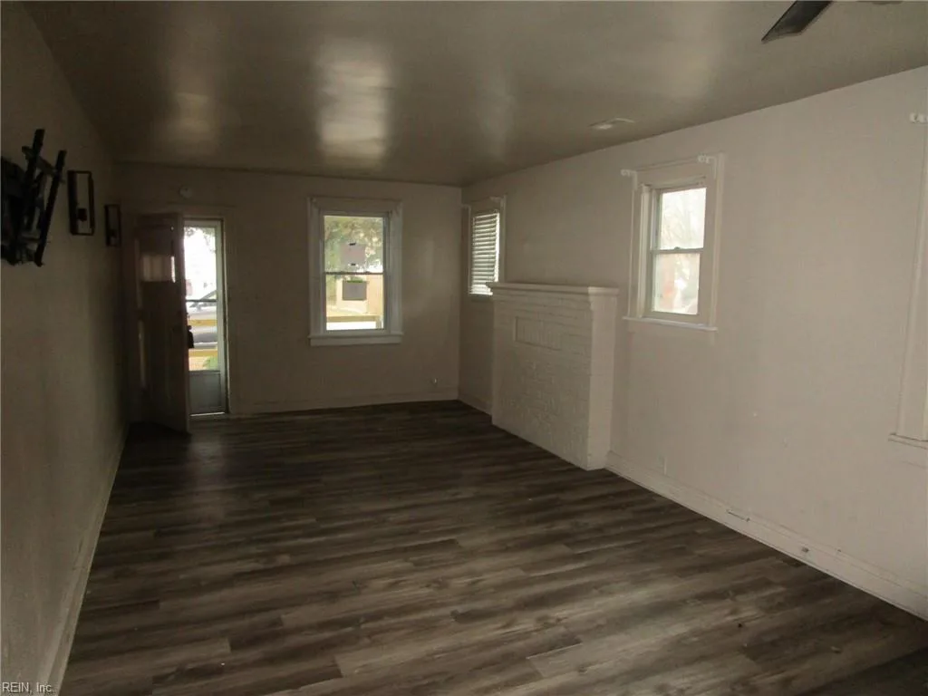 373 SCHLEY AVE, HAMPTON VA 23661 thumb 6