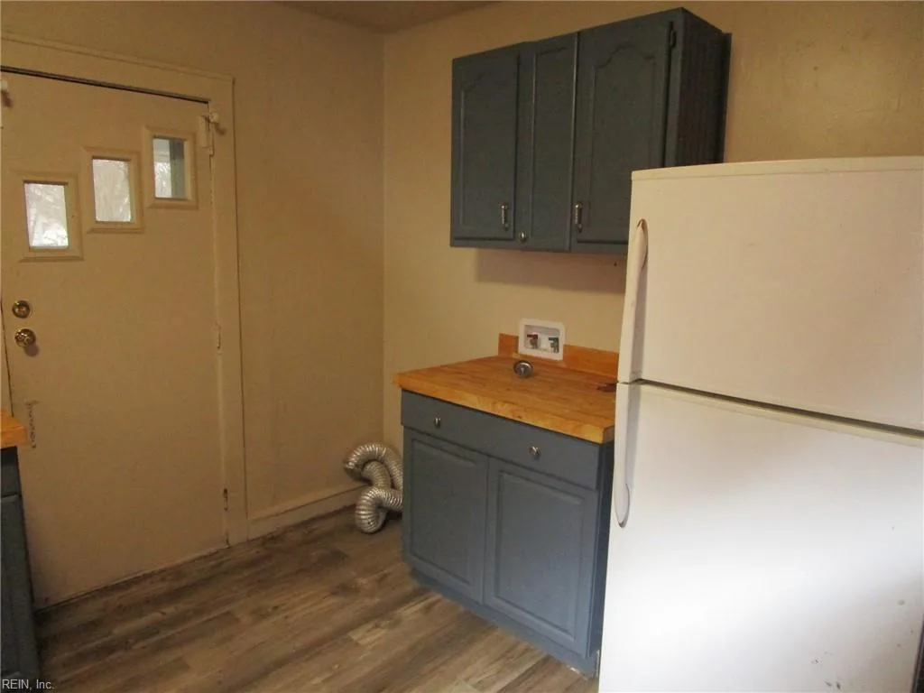 373 SCHLEY AVE, HAMPTON VA 23661 thumb 8