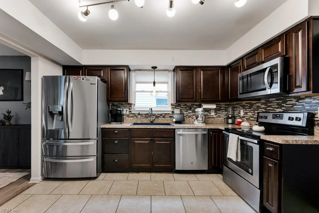 1680 Dylan DR, VIRGINIABEACH VA 23464 thumb 8
