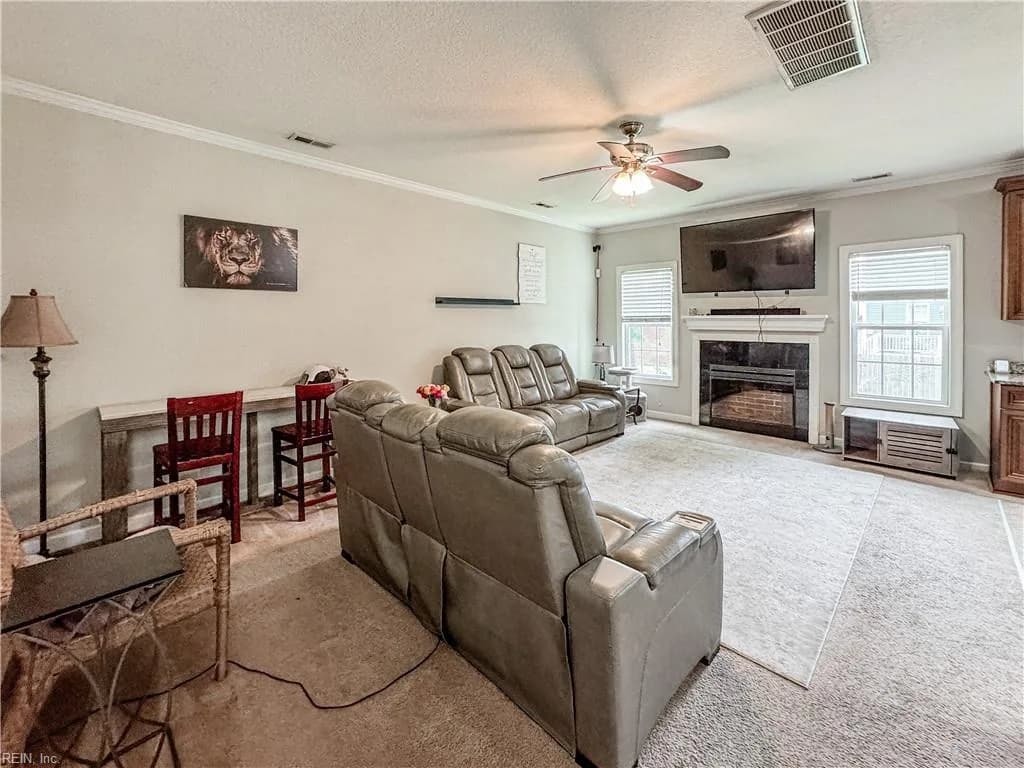 1620 Great Bridge BLVD, CHESAPEAKE VA 23320 thumb 11