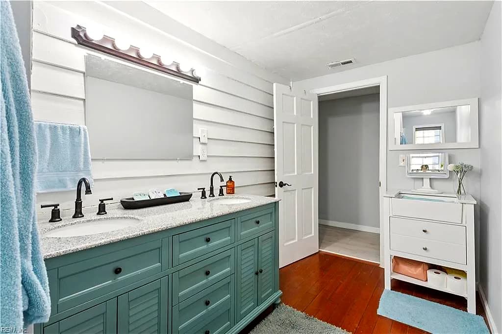 1900 Jenkins Neck RD, HAYES VA 23072 thumb 12